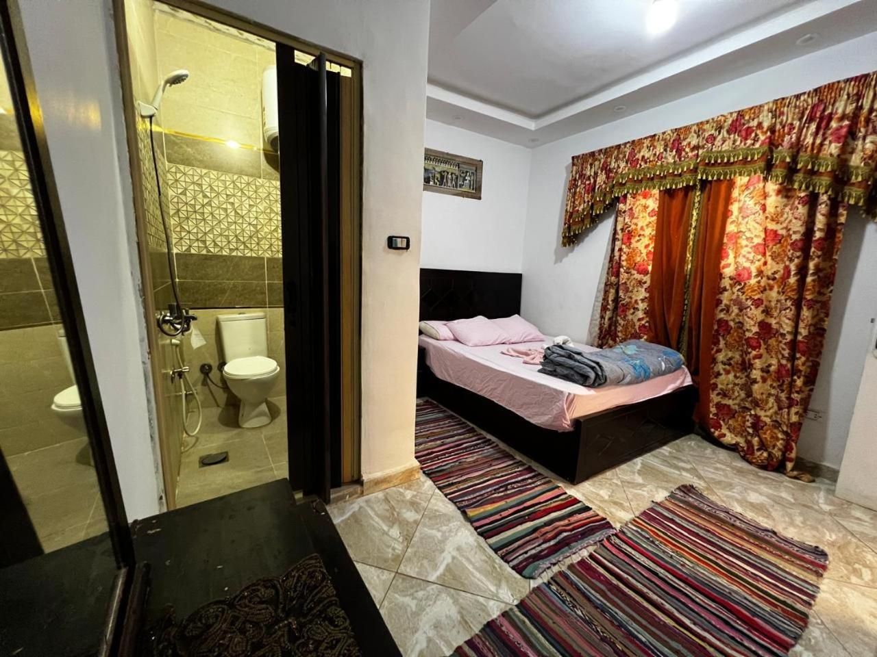 Jana Pyramids View In 3 Bed & Breakfast Kafrat al Jabal Ngoại thất bức ảnh