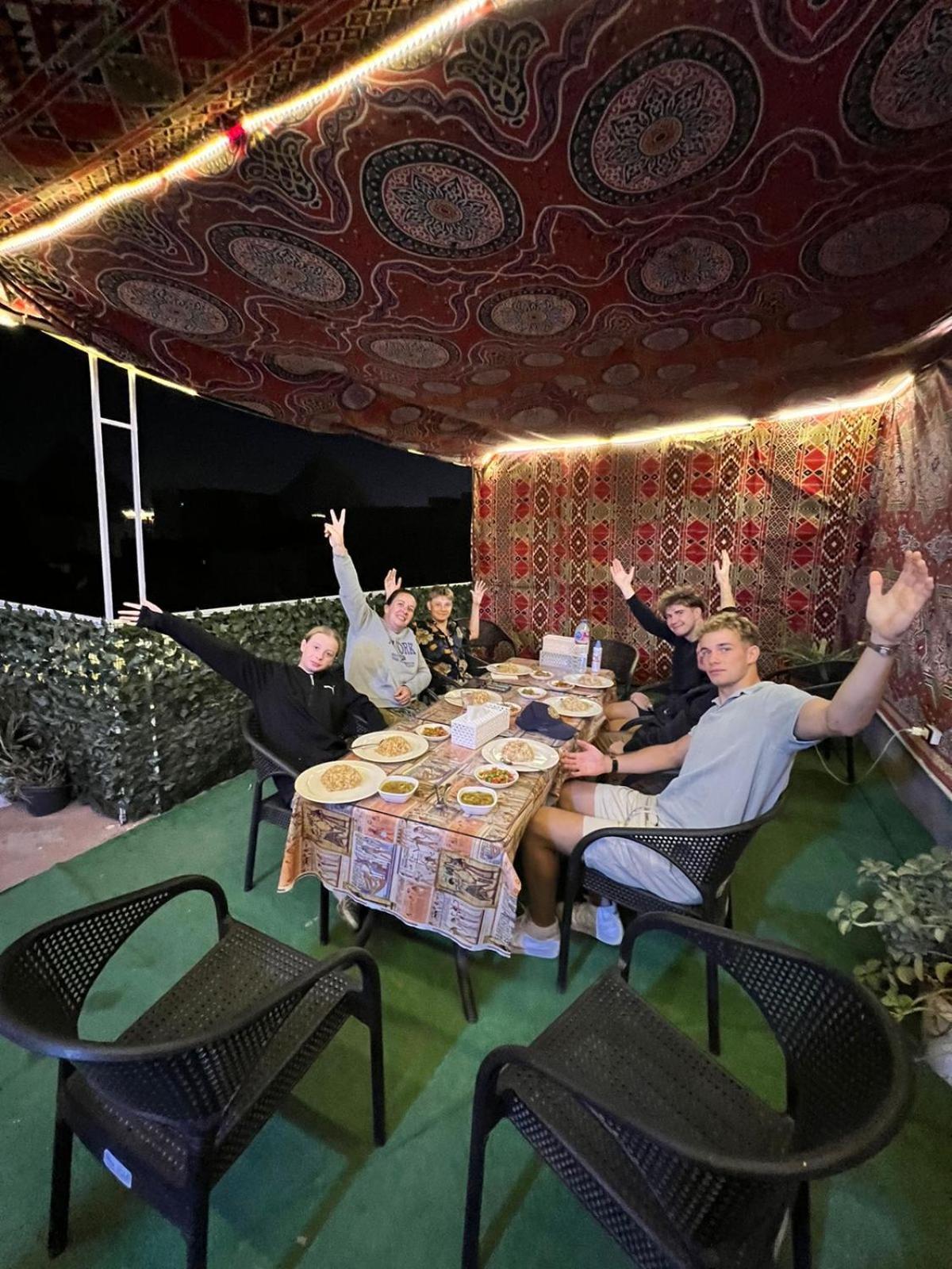 Jana Pyramids View In 3 Bed & Breakfast Kafrat al Jabal Ngoại thất bức ảnh